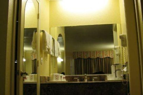 COUNTRY INN SONORA (Jamestown)